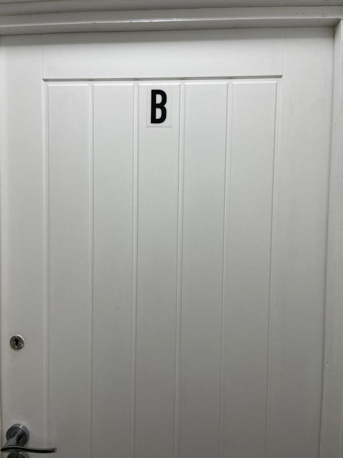 Uk Holiday Apartments 6 Бирмингам Екстериор снимка