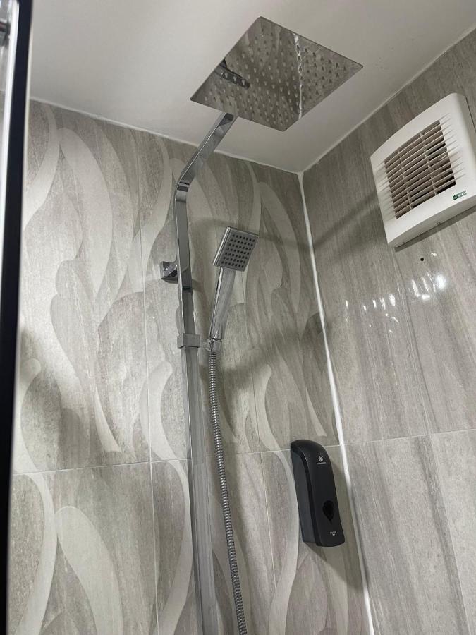 Uk Holiday Apartments 6 Бирмингам Екстериор снимка